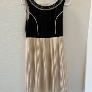 Ryu Dress (Anthropologie) cream and black  size Small